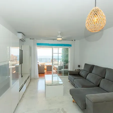 Adnania Seaviews & Pool Apartment Almunecar