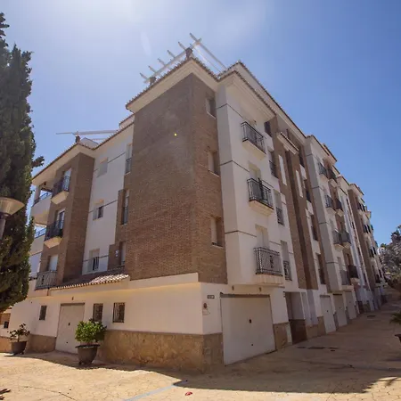 Adnania Seaviews & Pool