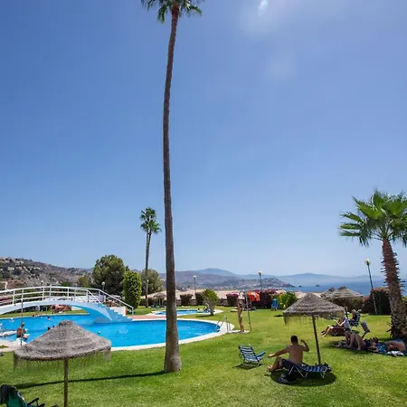 Adnania Seaviews & Pool