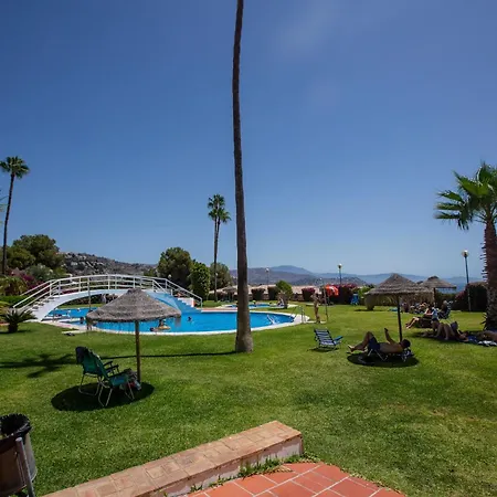 Adnania Seaviews & Pool